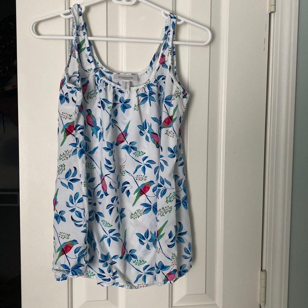 White and blue sleeveless top